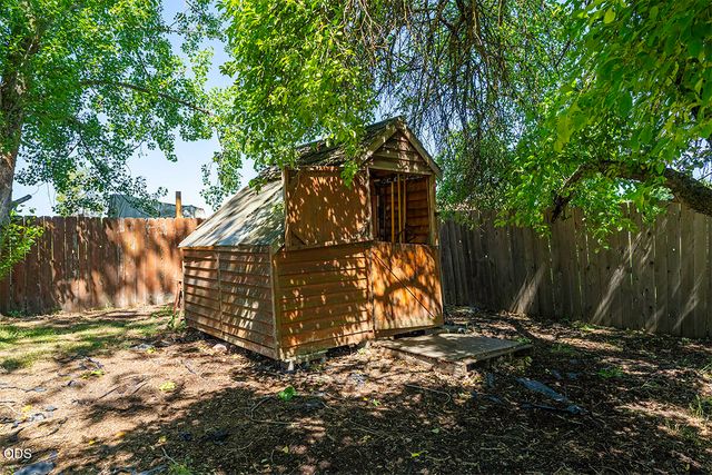 2705 Randall Avenue, Medford, OR 97502