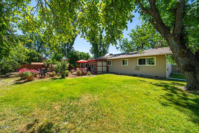 2705 Randall Avenue, Medford, OR 97502