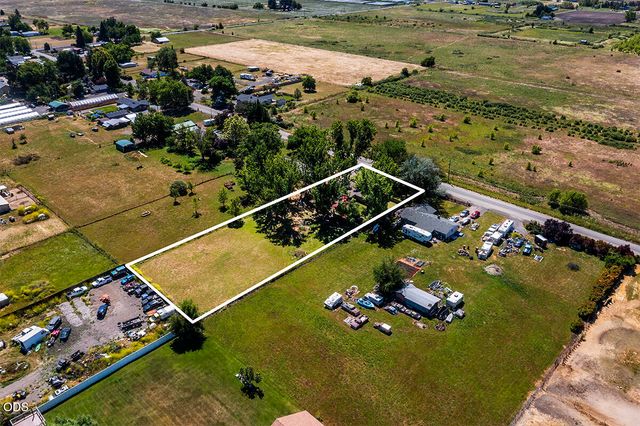 2705 Randall Avenue, Medford, OR 97502