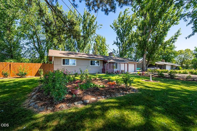 2705 Randall Avenue, Medford, OR 97502