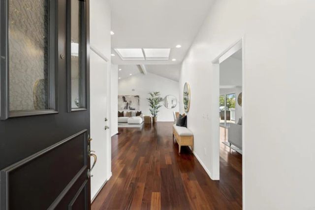 541 S Granados Avenue, Solana Beach, CA 92075
