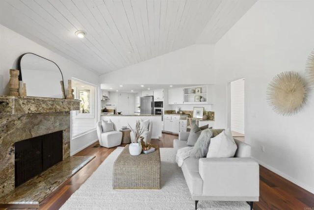 541 S Granados Avenue, Solana Beach, CA 92075