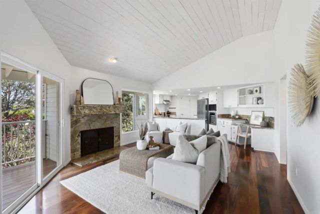 541 S Granados Avenue, Solana Beach, CA 92075
