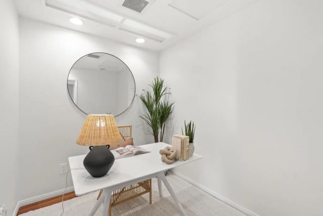 541 S Granados Avenue, Solana Beach, CA 92075
