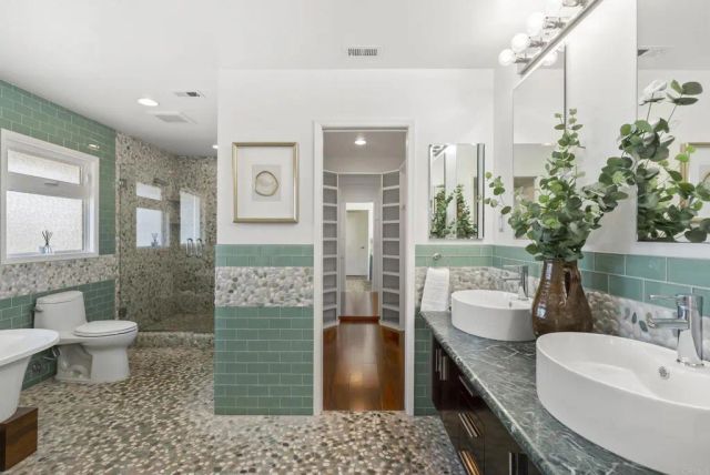 541 S Granados Avenue, Solana Beach, CA 92075