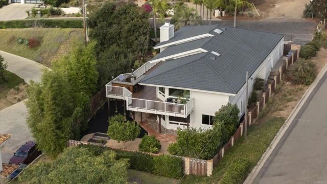 541 S Granados Avenue, Solana Beach, CA 92075