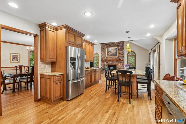 41 Colonial Ridge Drive, New Milford, CT 06755