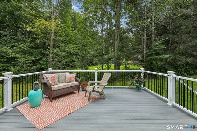 41 Colonial Ridge Drive, New Milford, CT 06755