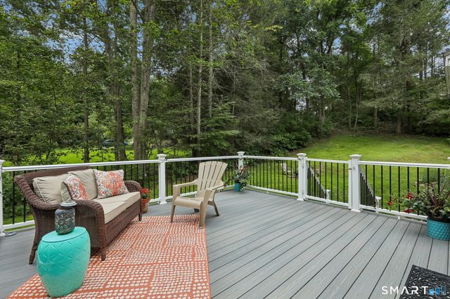 41 Colonial Ridge Drive, New Milford, CT 06755