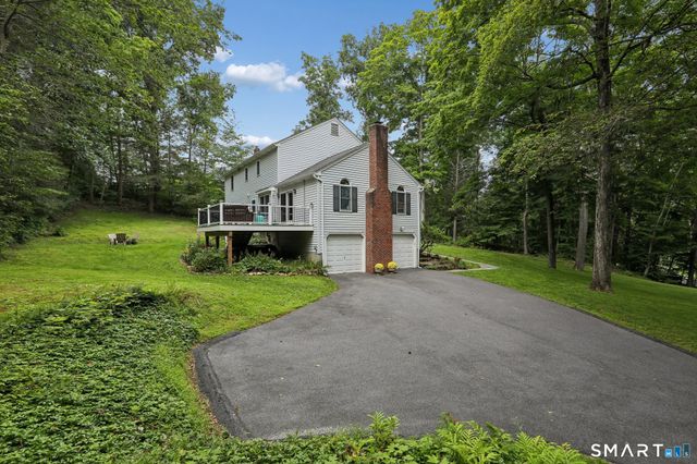 41 Colonial Ridge Drive, New Milford, CT 06755