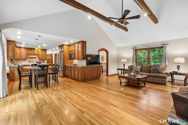 41 Colonial Ridge Drive, New Milford, CT 06755