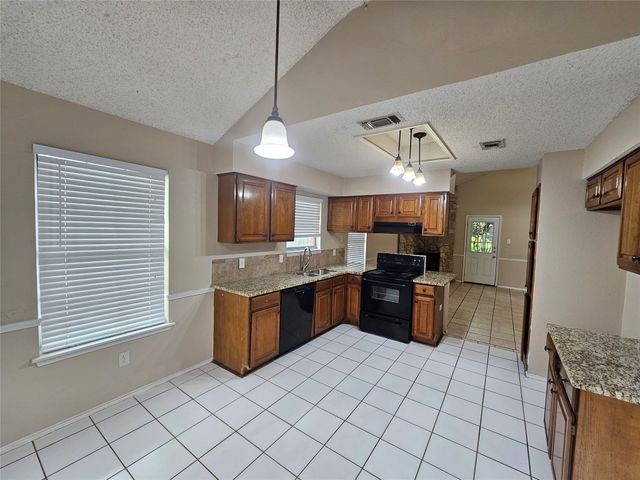 5 Canary Court, Mansfield, TX 76063