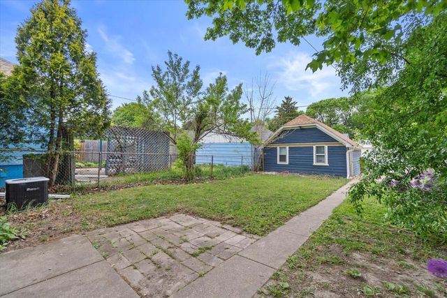 616 S 61st STREET, Milwaukee, WI 53214