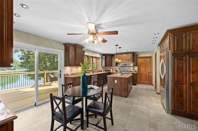 46 Matterhorn Drive, Glen Carbon, IL 62034
