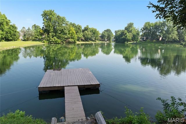 46 Matterhorn Drive, Glen Carbon, IL 62034