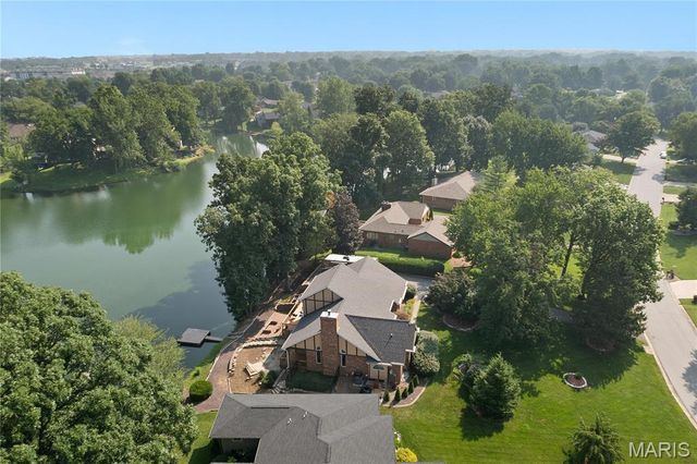46 Matterhorn Drive, Glen Carbon, IL 62034