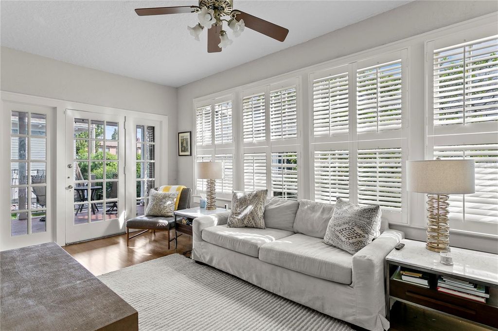 Image 17 of property listing at 802 S DELAWARE AVENUE, Tampa, FL 33606