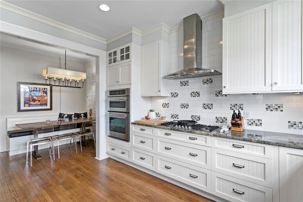 Image 27 of property listing at 802 S DELAWARE AVENUE, Tampa, FL 33606