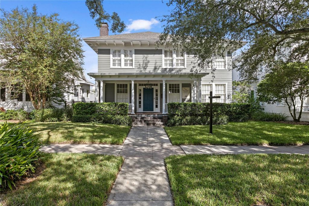 Image 5 of property listing at 802 S DELAWARE AVENUE, Tampa, FL 33606