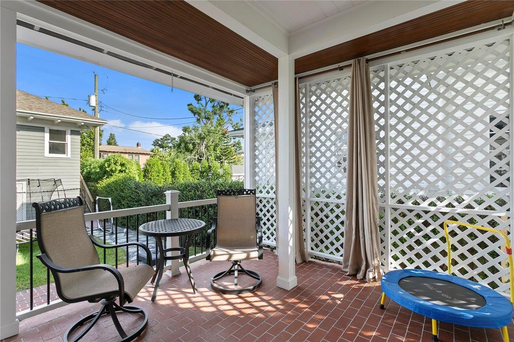 Image 48 of property listing at 802 S DELAWARE AVENUE, Tampa, FL 33606