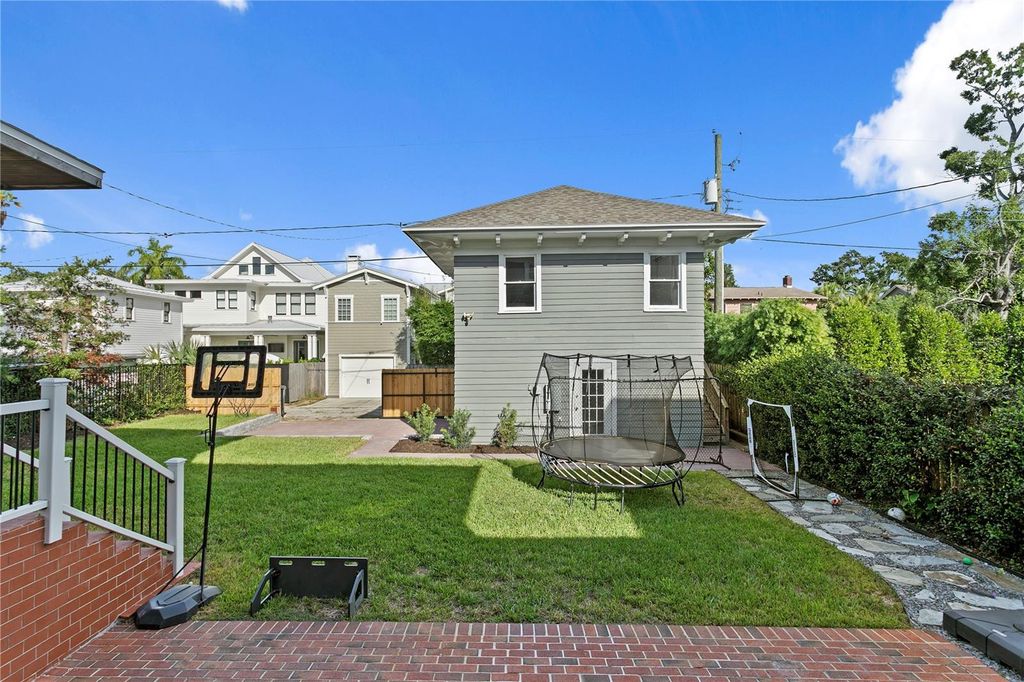 Image 50 of property listing at 802 S DELAWARE AVENUE, Tampa, FL 33606
