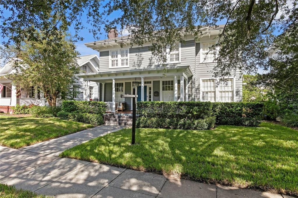 Image 6 of property listing at 802 S DELAWARE AVENUE, Tampa, FL 33606