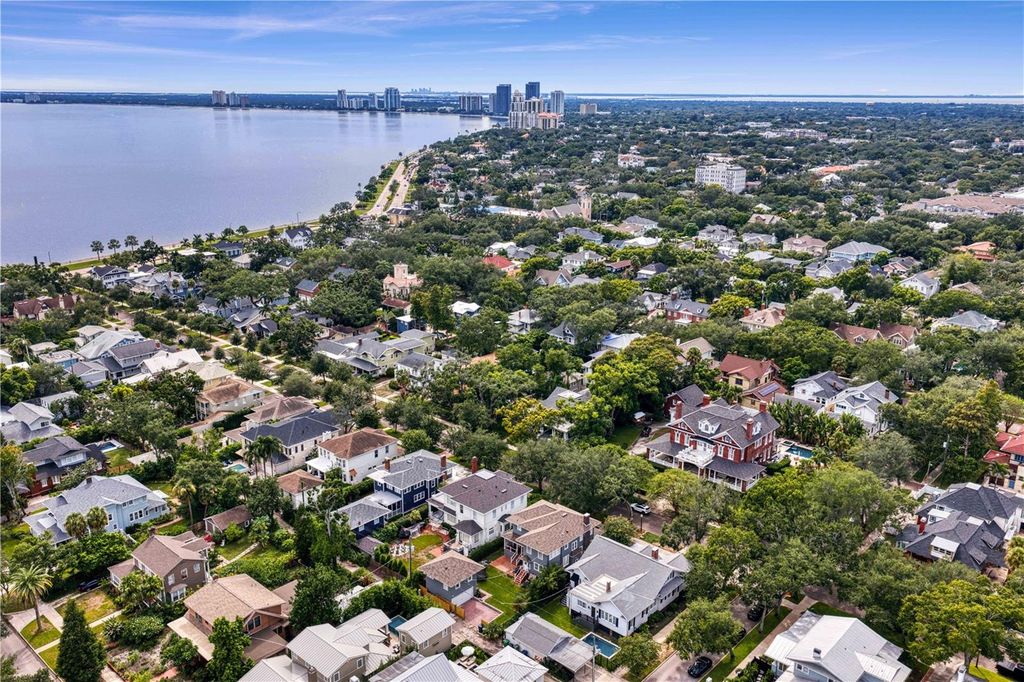 Image 64 of property listing at 802 S DELAWARE AVENUE, Tampa, FL 33606