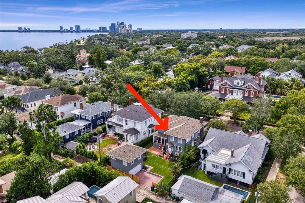 Image 65 of property listing at 802 S DELAWARE AVENUE, Tampa, FL 33606