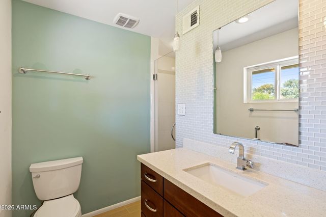 1322 W FRIER Drive, Phoenix, AZ 85021
