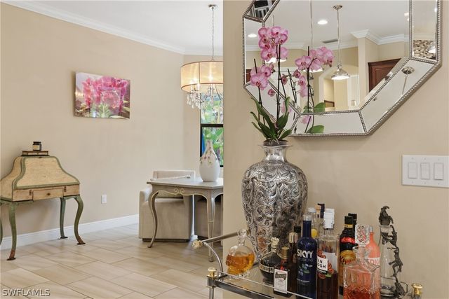 2303 Somerset PL, Naples, FL 34120