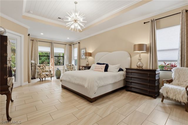 2303 Somerset PL, Naples, FL 34120