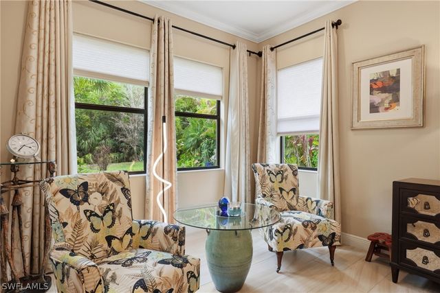 2303 Somerset PL, Naples, FL 34120