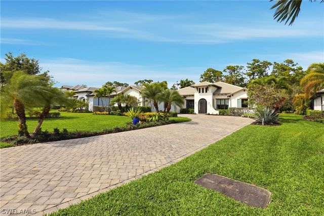 2303 Somerset PL, Naples, FL 34120