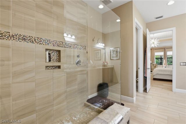 2303 Somerset PL, Naples, FL 34120