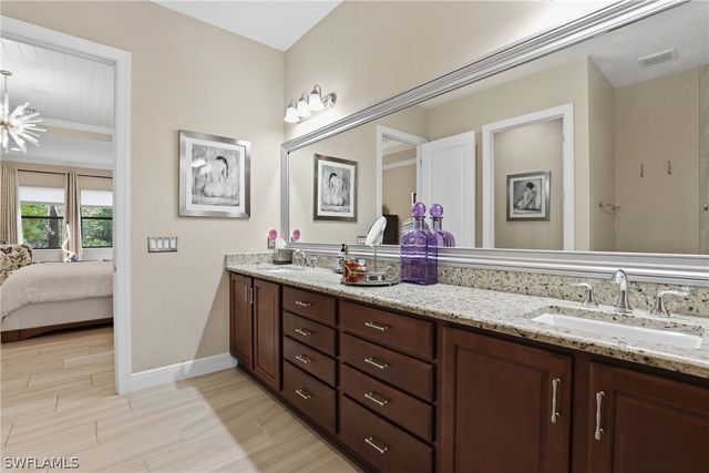 2303 Somerset PL, Naples, FL 34120