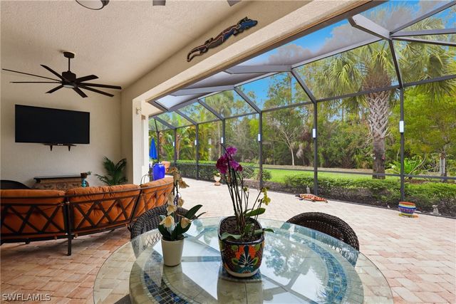 2303 Somerset PL, Naples, FL 34120