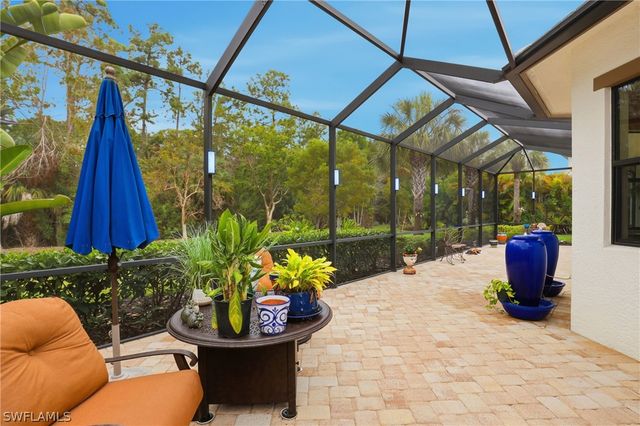 2303 Somerset PL, Naples, FL 34120