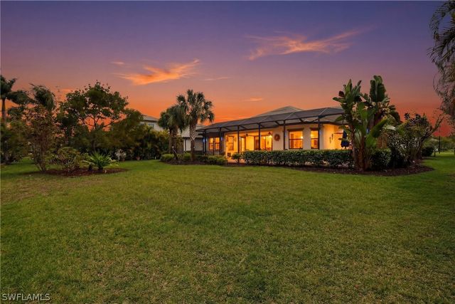 2303 Somerset PL, Naples, FL 34120