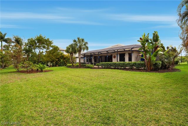 2303 Somerset PL, Naples, FL 34120
