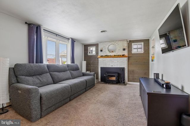 438 HOOK RD, Westminster, MD 21157