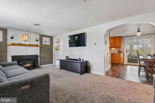 438 HOOK RD, Westminster, MD 21157