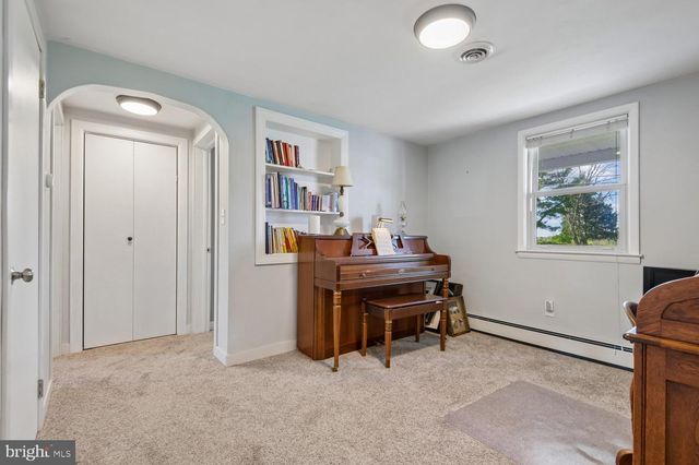 438 HOOK RD, Westminster, MD 21157