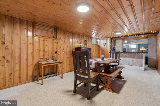 438 HOOK RD, Westminster, MD 21157