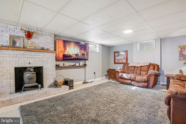 438 HOOK RD, Westminster, MD 21157