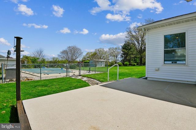 438 HOOK RD, Westminster, MD 21157