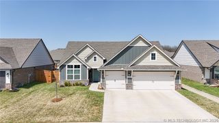 15813 E 75th Street North N, Owasso, OK 74055