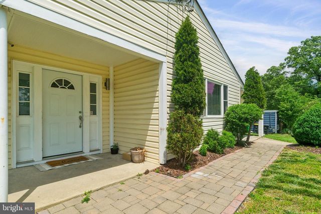 1604 ERSKINE ST, Hyattsville, MD 20783