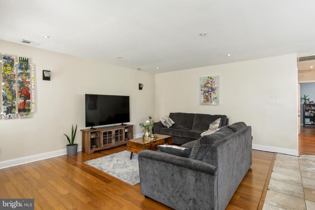 1604 ERSKINE ST, Hyattsville, MD 20783