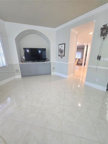 16422 NW 83rd Place, Miami Lakes, FL 33016