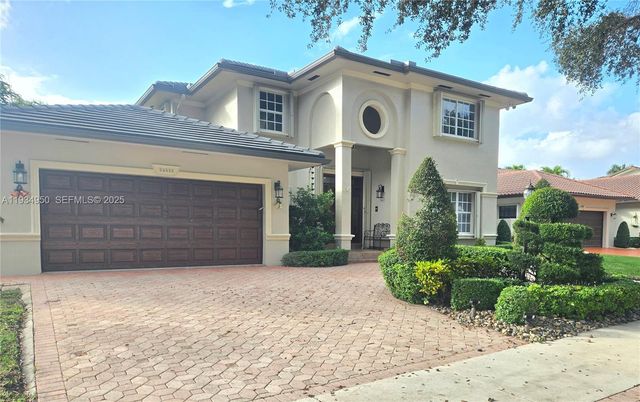16422 NW 83rd Place, Miami Lakes, FL 33016